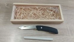 Set Swiza D02 Black Sharpener Box A Engraving -Kershaw Sale swiza black d02 kni.0020.1010 . 26